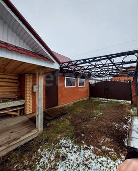 Дом 180м&sup2;, 2-этажный, участок 8 сот.  