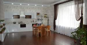 Дом 180м&sup2;, 2-этажный, участок 8 сот.  