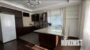 Дом 230м&sup2;, 2-этажный, участок 8 сот.  