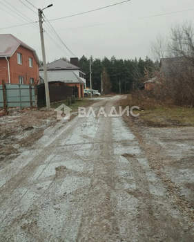 Дом 140м&sup2;, 2-этажный, участок 6 сот.  
