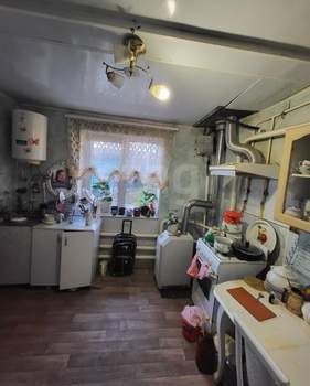 Дом 40м&sup2;, 2-этажный, участок 6 сот.  