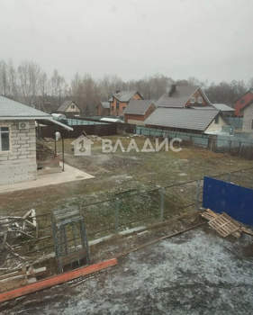 Дом 140м&sup2;, 2-этажный, участок 6 сот.  