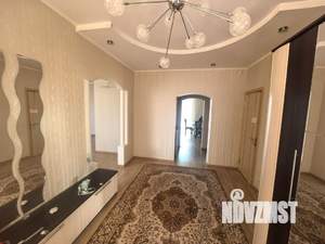 Коттедж 200м&sup2;, 2-этажный, участок 10 сот.  
