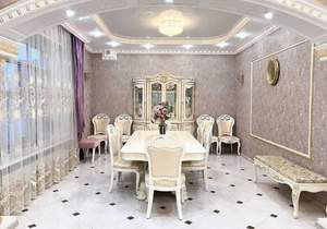 Дом 205м&sup2;, 2-этажный, участок 8 сот.  