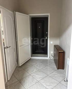 Дом 165м&sup2;, 1-этажный, участок 8 сот.  