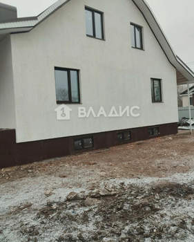 Дом 140м&sup2;, 2-этажный, участок 6 сот.  