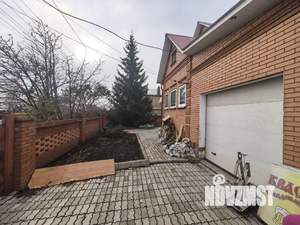 Коттедж 200м&sup2;, 2-этажный, участок 10 сот.  