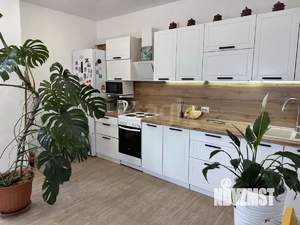 Дом 244м&sup2;, 2-этажный, участок 11 сот.  