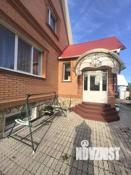 Коттедж 200м&sup2;, 2-этажный, участок 10 сот.  
