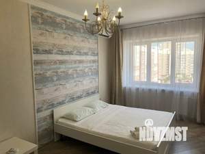 1-к квартира, посуточно, 41м2, 7/9 этаж