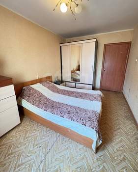 3-к квартира, вторичка, 64м2, 1/9 этаж