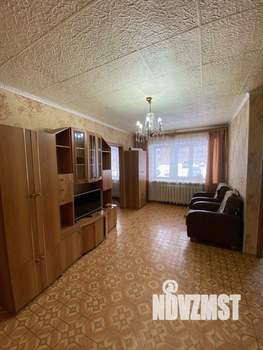 2-к квартира, вторичка, 44м2, 1/4 этаж