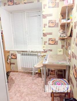 2-к квартира, вторичка, 39м2, 1/5 этаж
