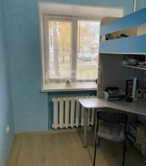 2-к квартира, вторичка, 42м2, 1/5 этаж