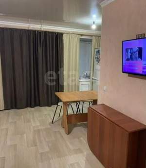 2-к квартира, вторичка, 42м2, 1/5 этаж