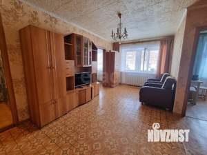 2-к квартира, вторичка, 43м2, 1/4 этаж