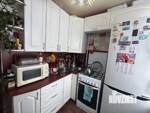 4-к квартира, вторичка, 61м2, 3/5 этаж