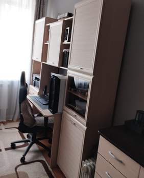 2-к квартира, вторичка, 45м2, 1/4 этаж
