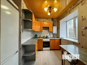 2-к квартира, вторичка, 42м2, 2/5 этаж